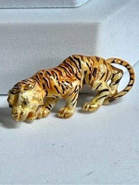 Vintage LG Louis Giusti Enamel Tiger Brooch –Signed Palette Mark – 1970s Figural